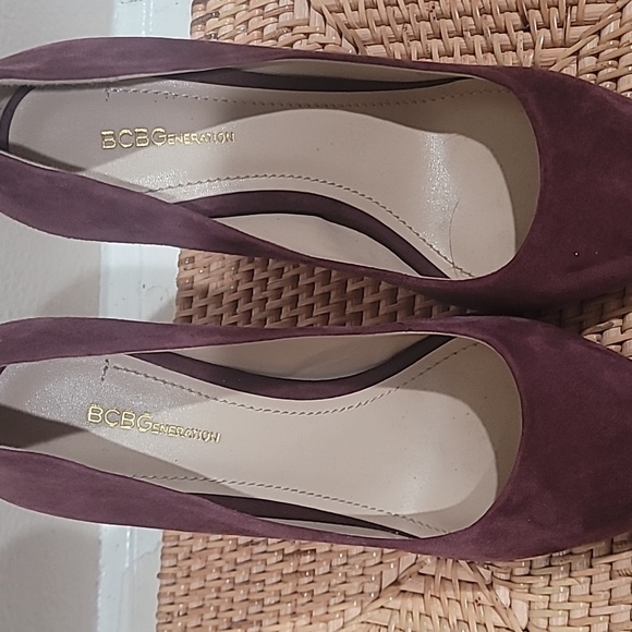 🥀 BCBGENERATION SUEDE PUMPS 🥀 - Picture 10 of 12